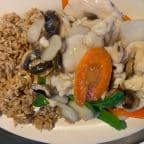 Best Moo Goo Gai Pan (Combo Platter) in Perrysburg, OH