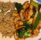 Best Szechuan Chicken (Combo Platter) in Perrysburg, OH